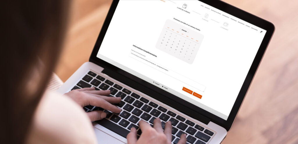 Réservation en ligne d’une séance photo professionnelle sur le site du studio Burning à Val d’Europe