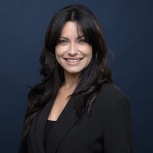 Portrait en studio CV ou LinkedIn pour cabinet de conseil – photographe Val d’Europe