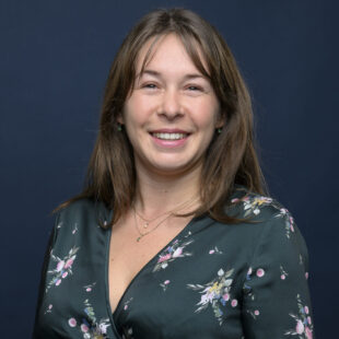 Portrait en studio CV ou LinkedIn pour cabinet de conseil – photographe Val d’Europe